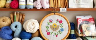 Рукоделие: пряжа, спицы, наборы для вышивания — история нитей, которая облекается в ткани и рисунки
